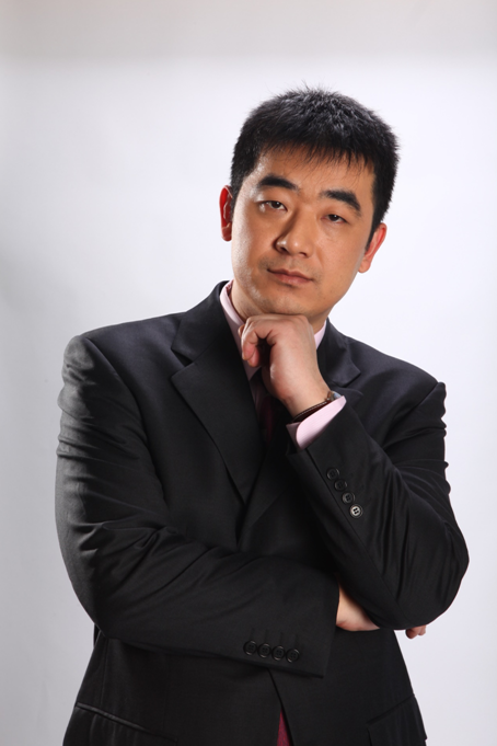 王健(时事评论员、专栏作家、媒体学者) 王健(时事评论员、专栏作家、媒体学者)