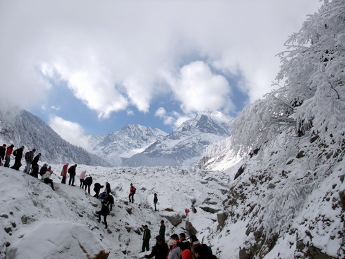海螺沟雪山 海螺沟雪山