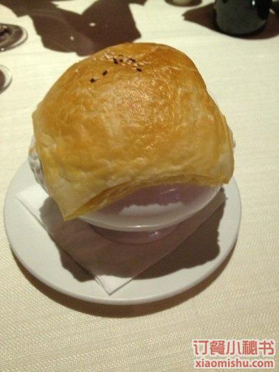 酥皮玉米浓汤