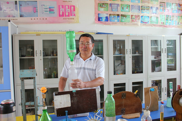 王国顺(口孜镇中心学校实验室指导教师) 王国顺(口孜镇中心学校实验室指导教师)