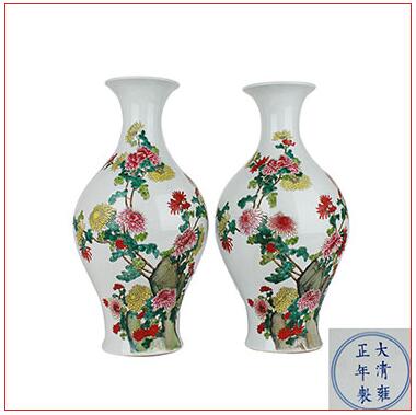 清雍正粉彩蝠桃纹橄榄瓶 清雍正粉彩蝠桃纹橄榄瓶