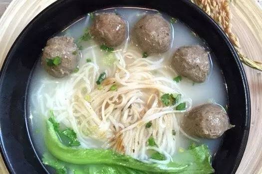 牛肉丸米粉汤 牛肉丸米粉汤