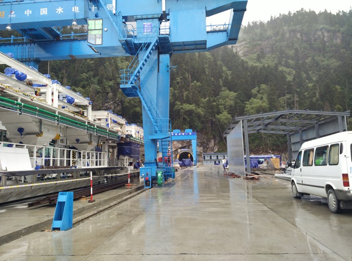 派墨公路 派墨公路