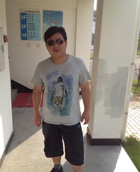 牛蛙(游戏DOTA中的知名玩家)