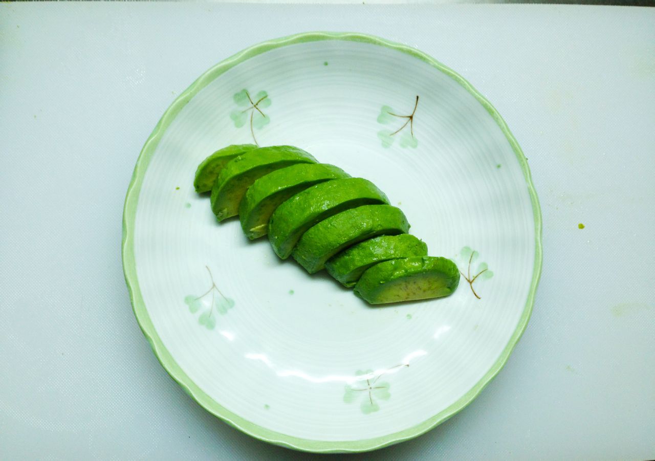 牛油果蘸酱油