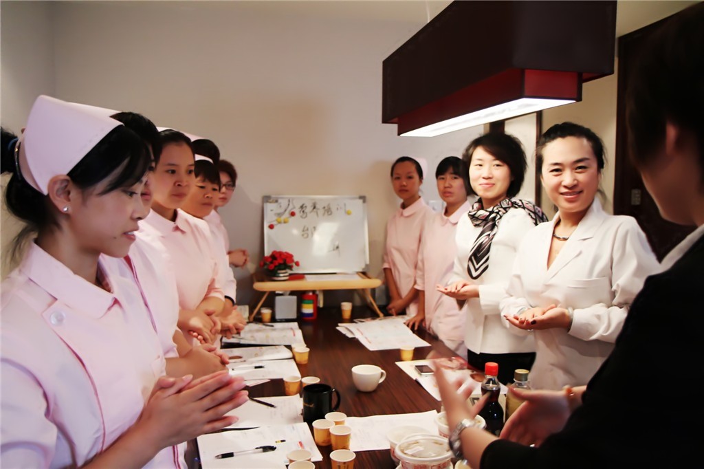 深圳市阳光小天使家政服务有限公司 深圳市阳光小天使家政服务有限公司