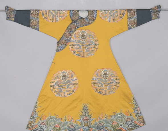 清明黄色八团云龙寿字妆花缎女夹龙袍 清明黄色八团云龙寿字妆花缎女夹龙袍