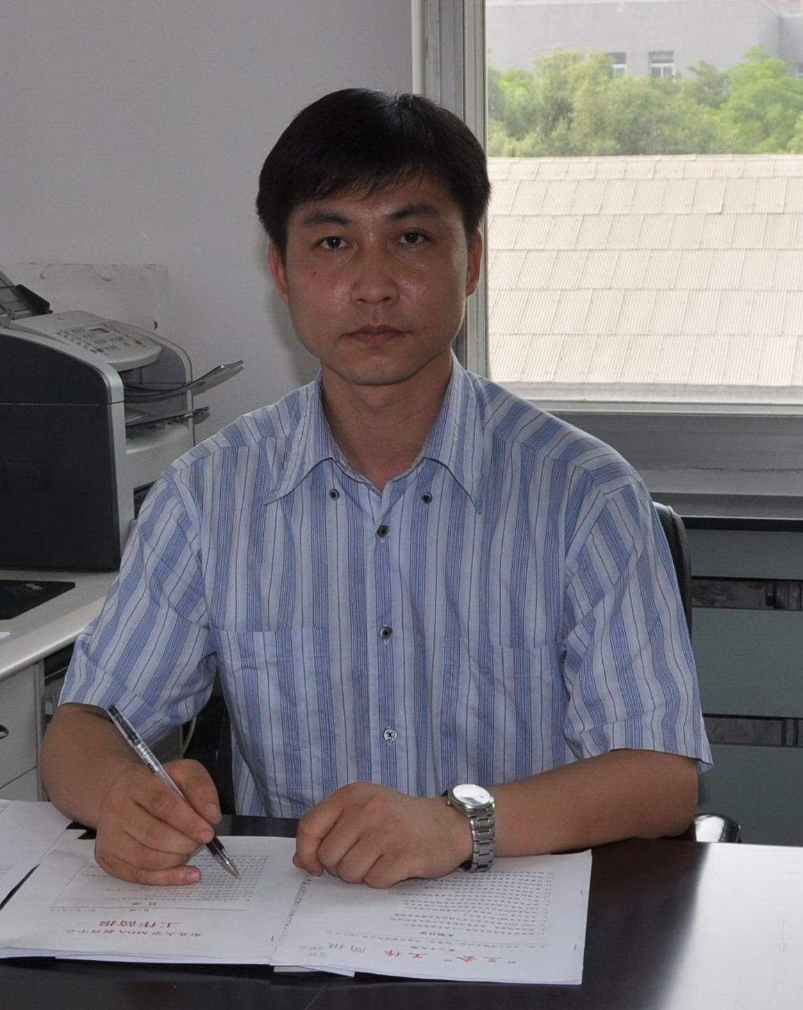 东北大学工商管理学院副教授王世权