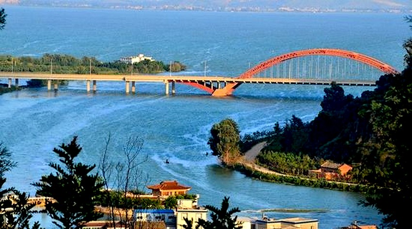 倒喇叭口的海口河 倒喇叭口的海口河
