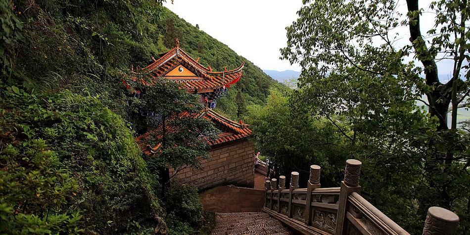 西山 西山