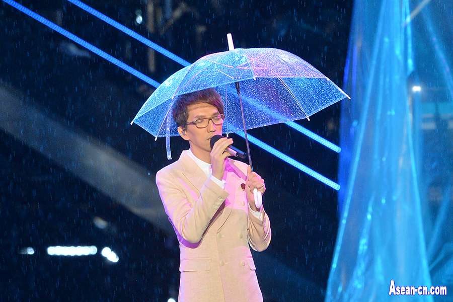 烟花易冷(林志炫演唱歌曲) 烟花易冷(林志炫演唱歌曲)