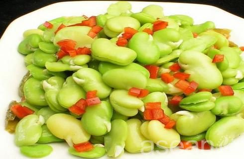 清炒蚕豆 清炒蚕豆