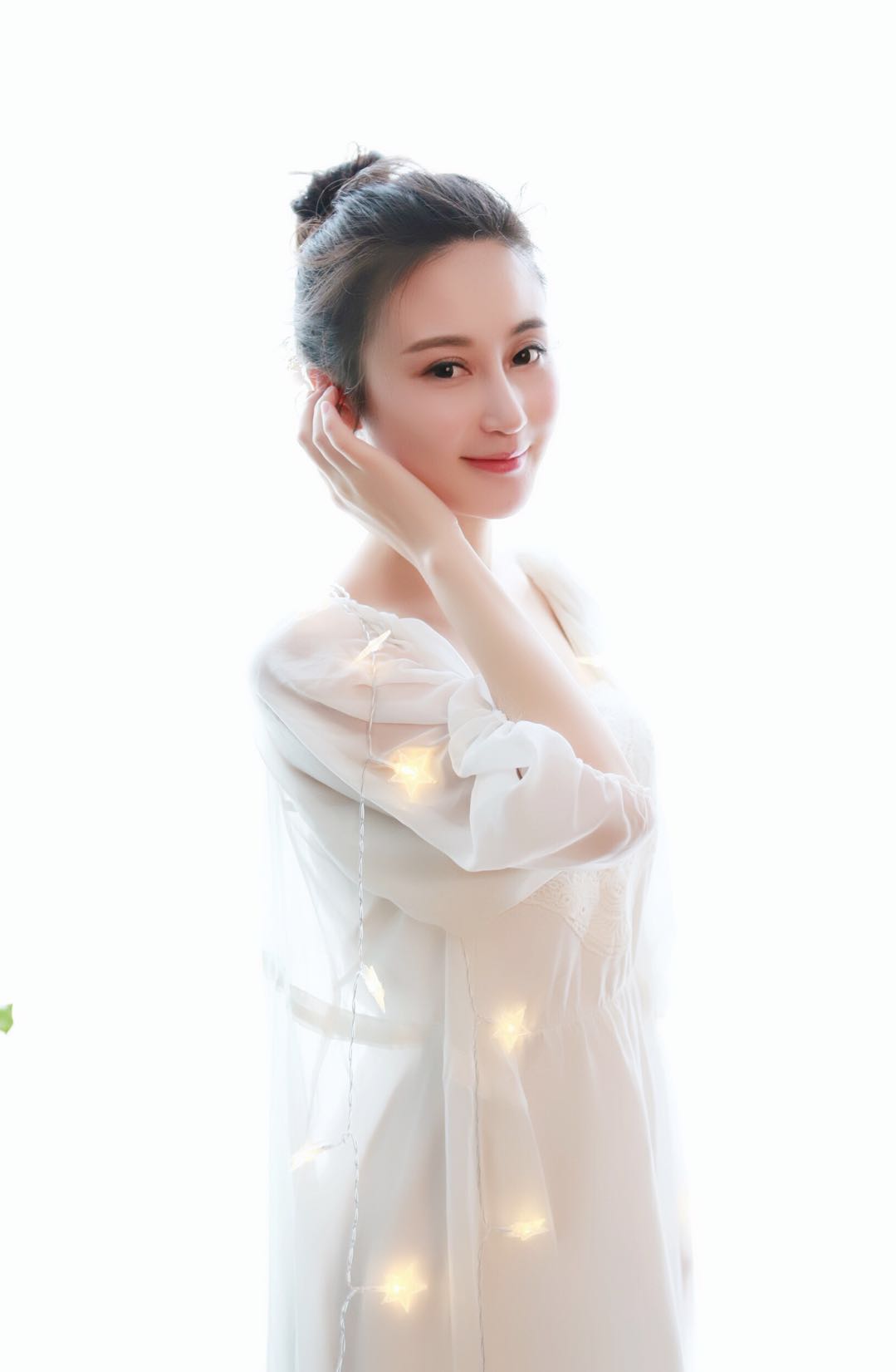 王丹(演员、主持人) 王丹(演员、主持人)