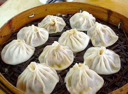 灌汤包 灌汤包