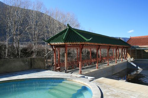 然乌乡(四川省甘孜藏族自治州乡城县下辖乡) 然乌乡(四川省甘孜藏族自治州乡城县下辖乡)