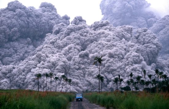 皮纳图博火山爆发 皮纳图博火山爆发