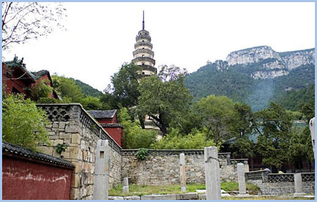 济南灵岩寺 济南灵岩寺