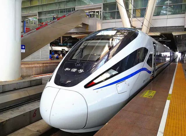 全线拉通试验动车组和谐号CRH1A型列车 全线拉通试验动车组和谐号CRH1A型列车